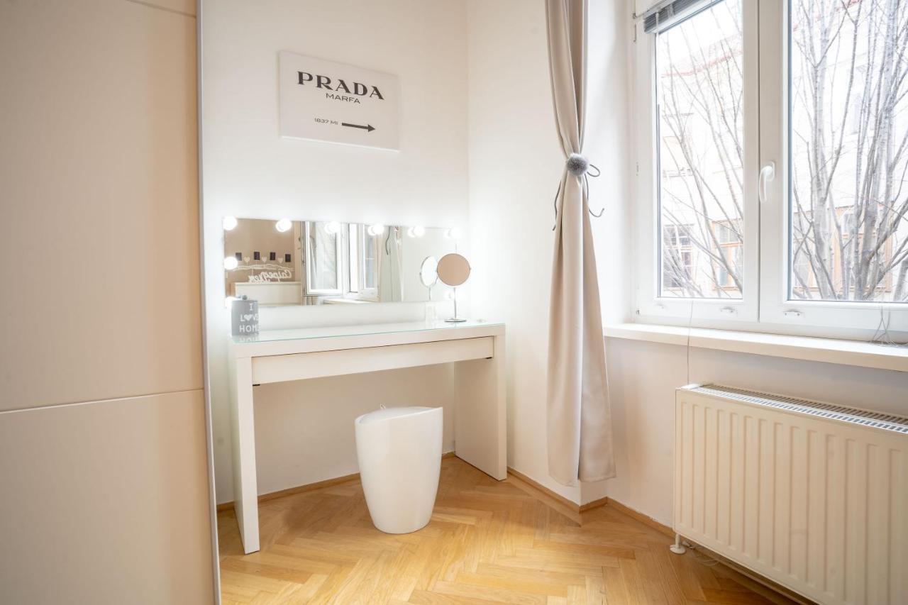 Cozy Modern Nest In The Heart Of Vienna With Netflix Apartment Ngoại thất bức ảnh